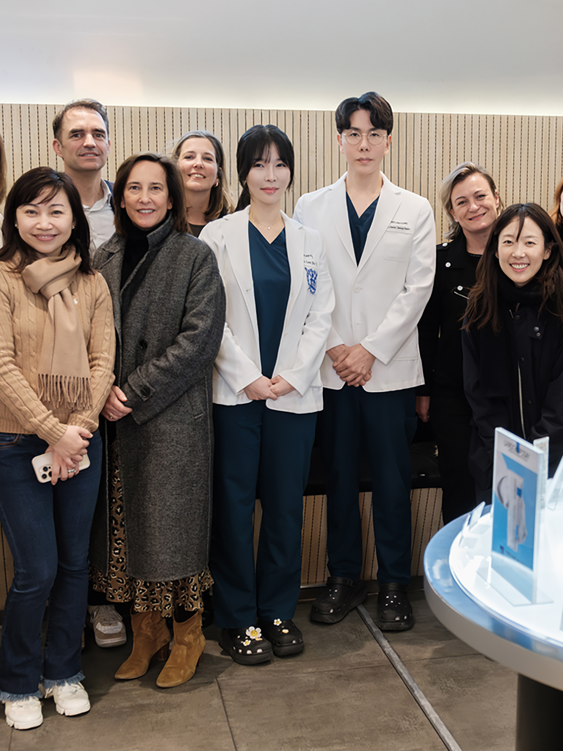 로레알 임원진, 페이지랩의원 방문
